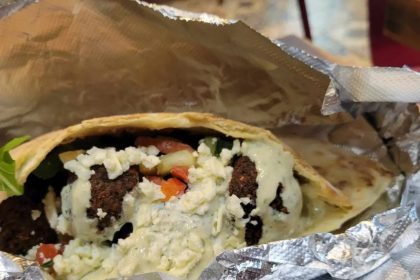 Mezeh to Reopen in Crystal City in 2024