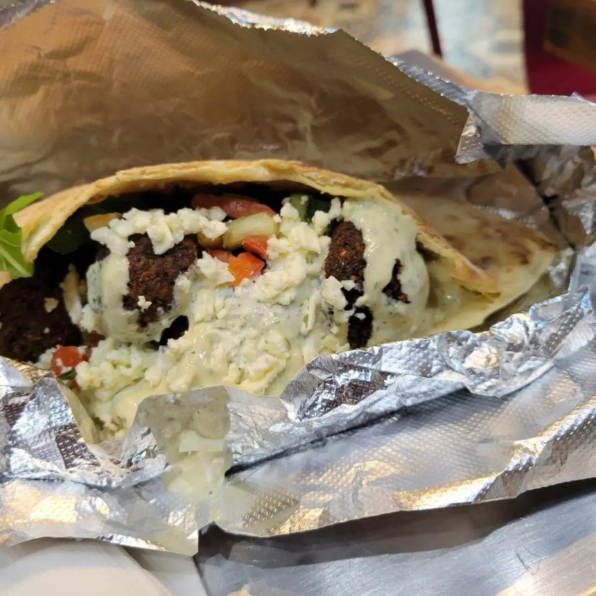 Mezeh to Reopen in Crystal City in 2024