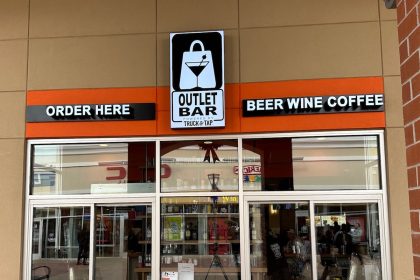 Truck and Tap Opens Outlet Bar at The Outlet Shoppes at Atlanta Photo 01