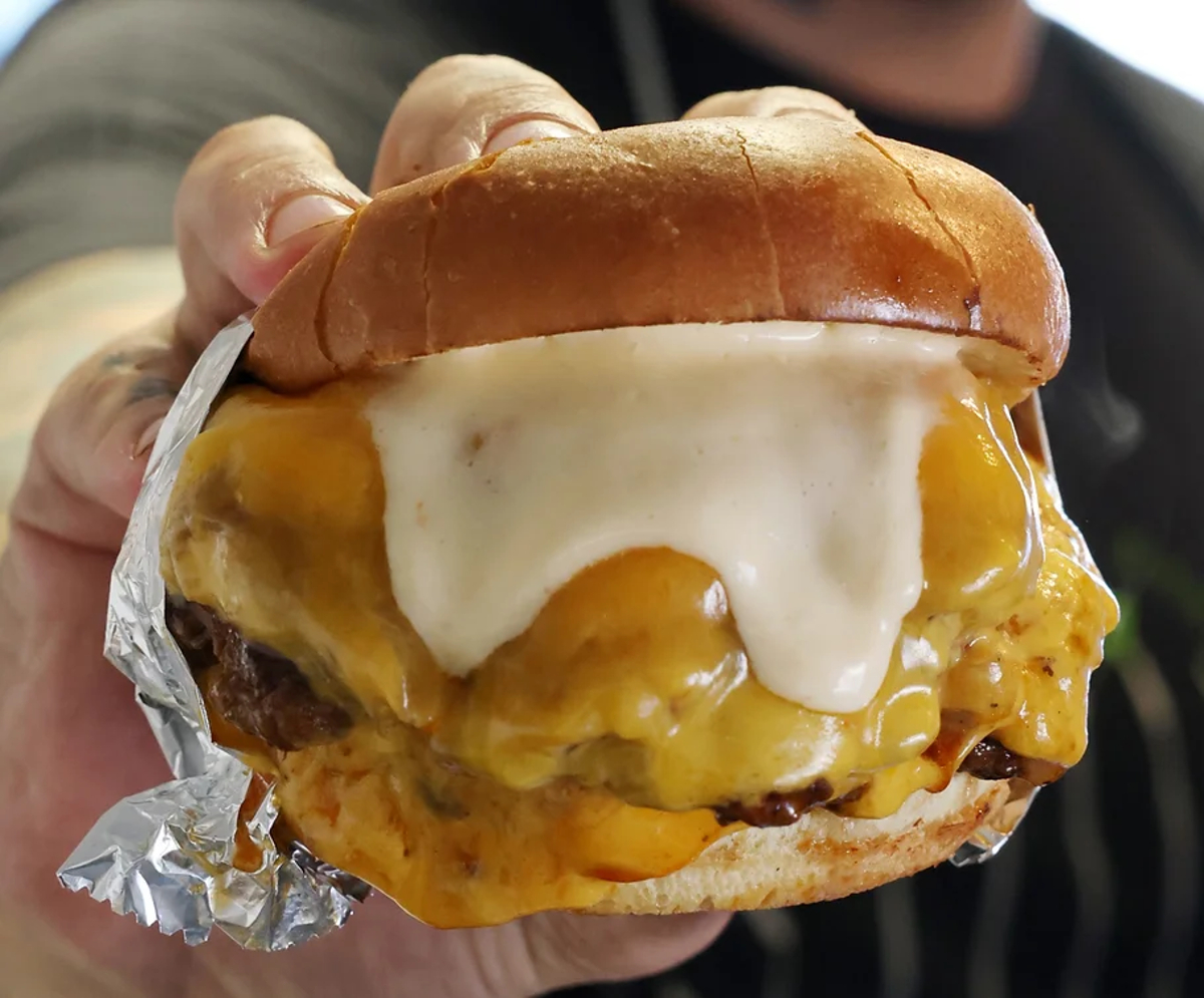 Smashley’s Burger Bar opening January 2024!