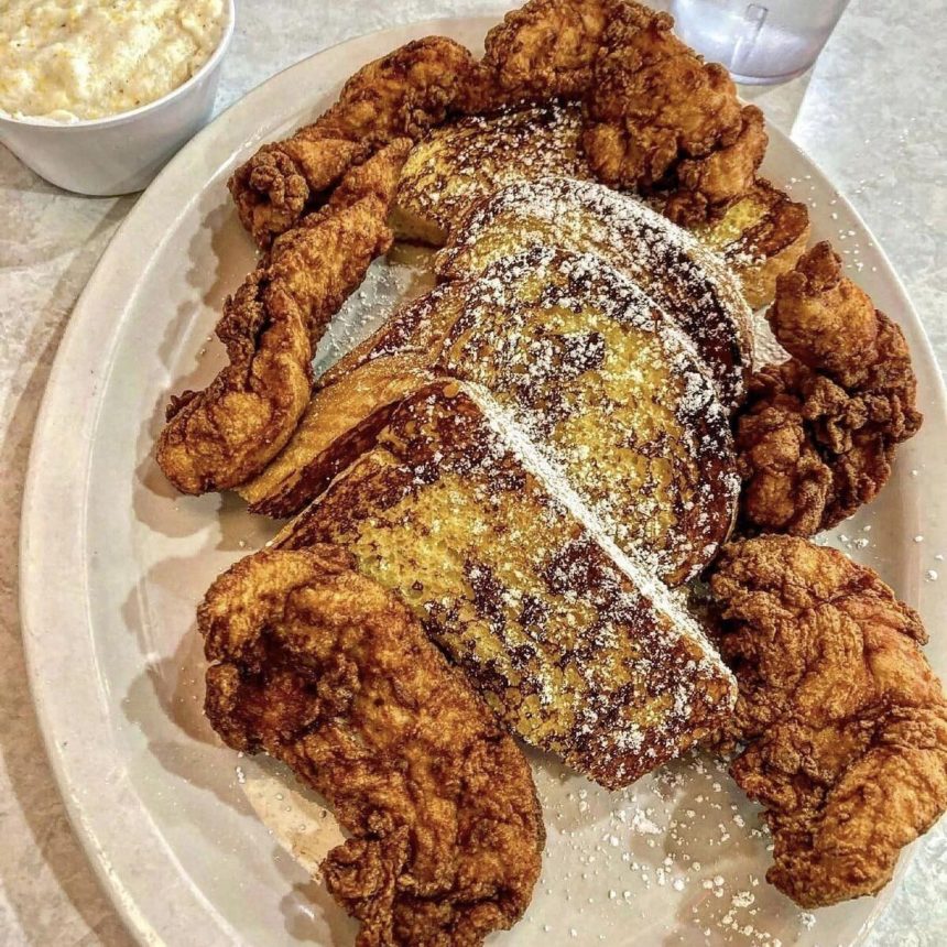 Midnight Diner Expanding to North Tryon Street