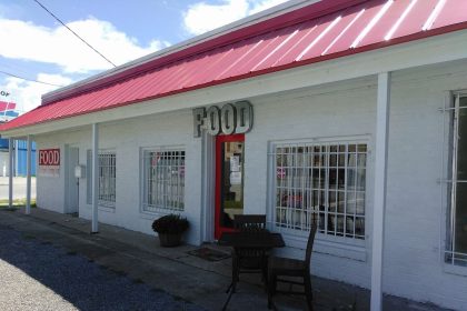 From FOOD to Feathers: New Chicken Joint Takes Over Beloved North Charleston Diner