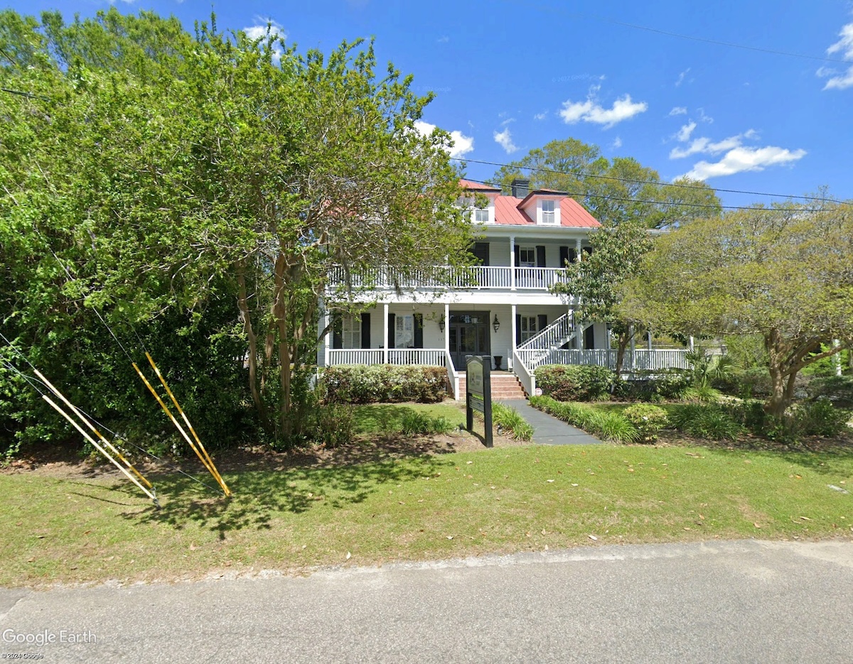 Chef Nico Romo to Open New Café and Wedding Venue in Downtown Summerville