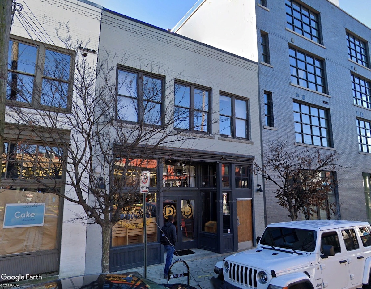 Atlanta DJ Opening Restaurant and Club in Old Fourth Ward Photo 01