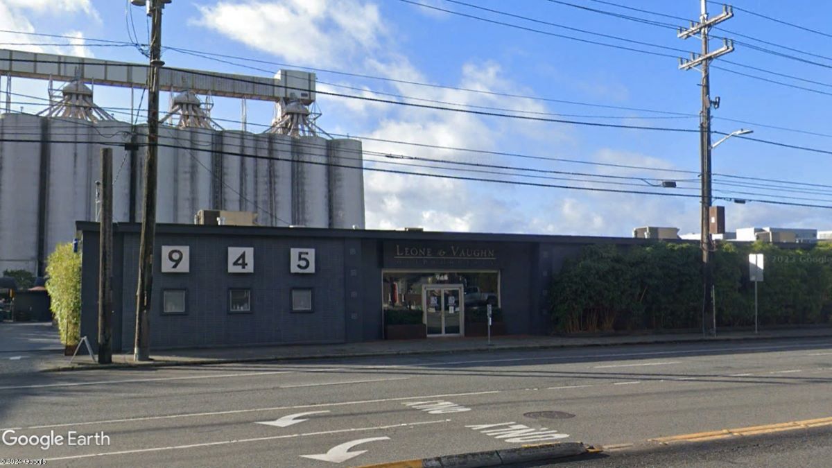 Barrel & Bacon Has Filed For the Soon-to-Be Former Home of Champagne Diner