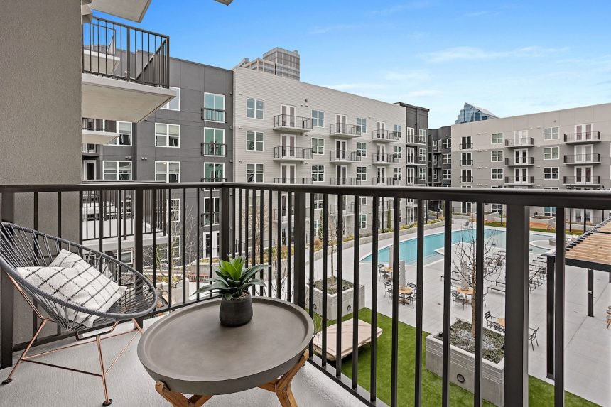 High Street Welcomes First Residents