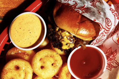 Cheerful Burger Pop-Up Opening in Decatur