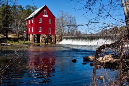 Retail Building With Restaurants, Gas Pumps Proposed Near Starr's Mill