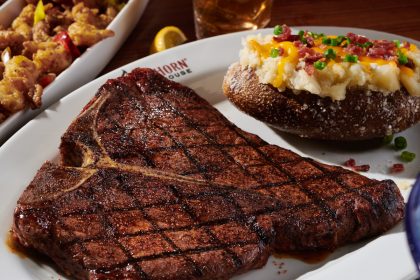 LongHorn Steakhouse Opening at BJ’s Warehouse Shopping Center