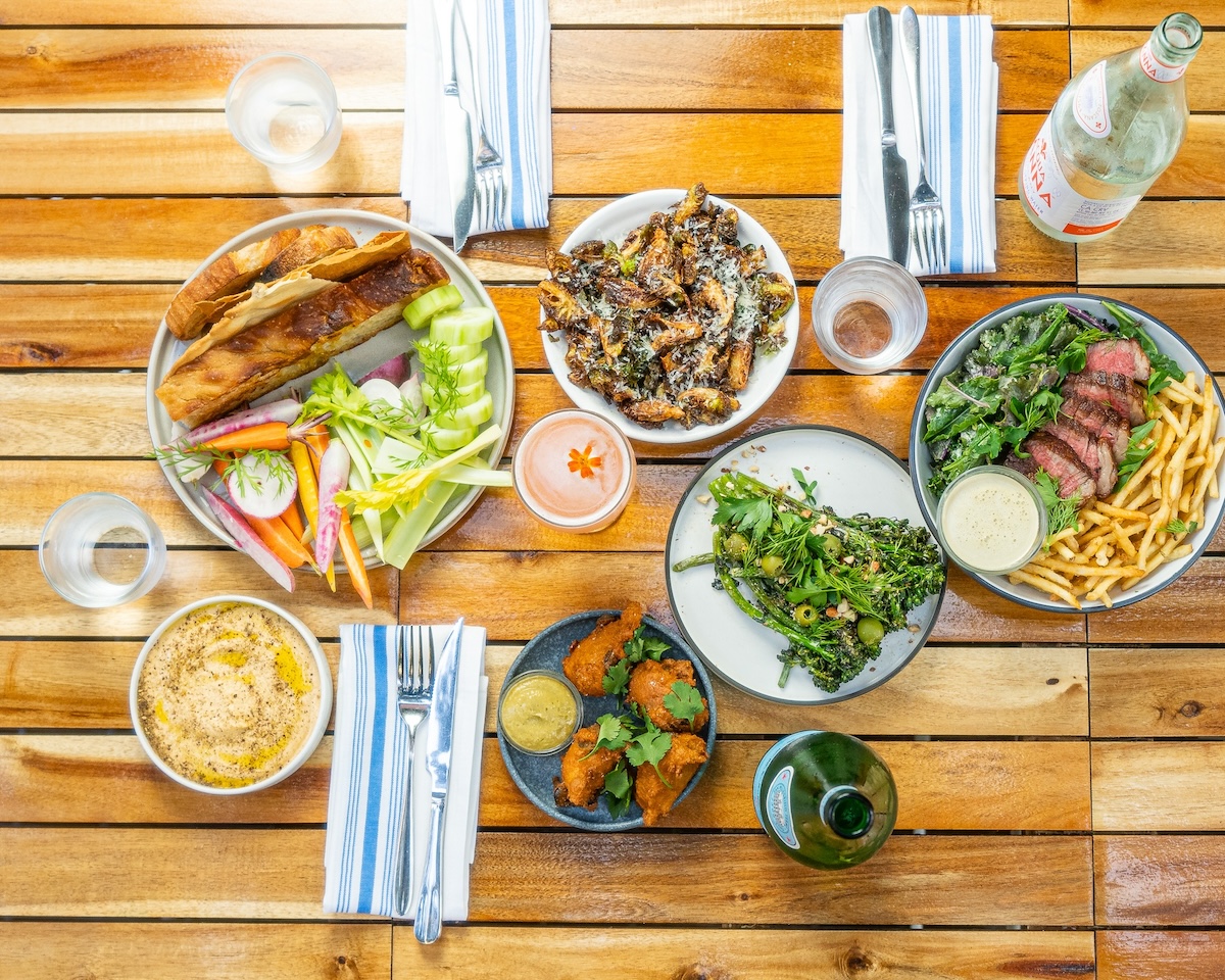 Aussie Ambiance Coming Courtesy of Two Hands