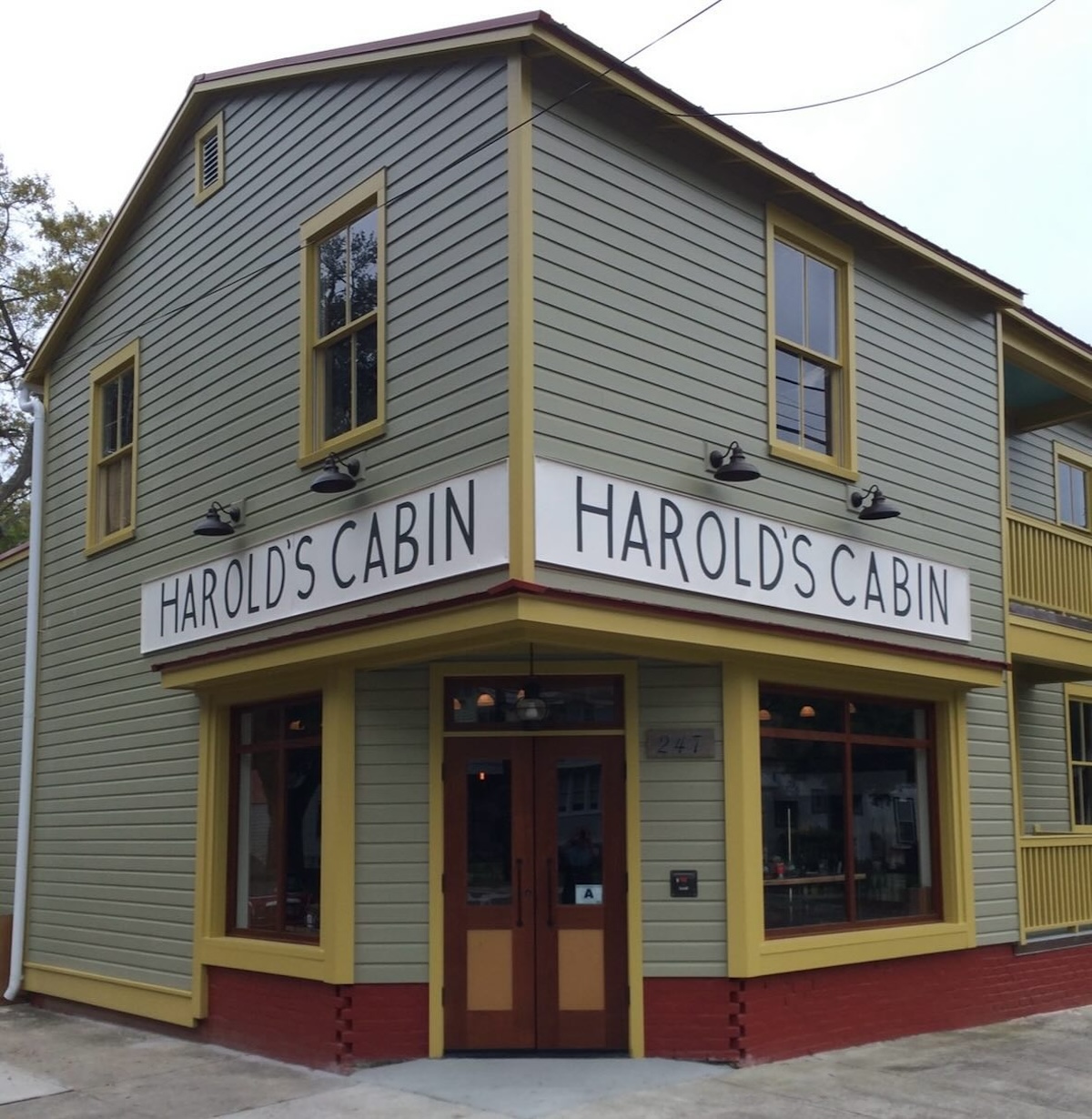 New Restaurant to Take Over Former Harold's Cabin Space in Downtown Charleston