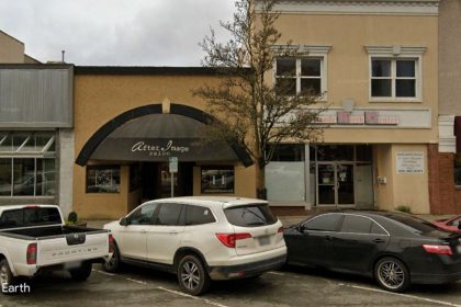 A New Concept Called The Ice Cream Bar In Everett