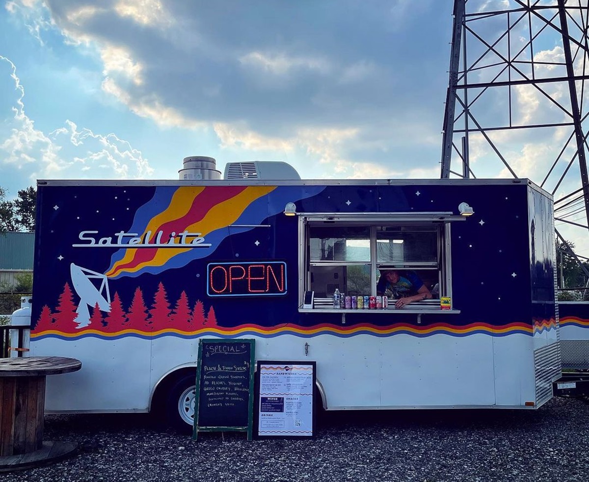 satellite foodtruck ferndale