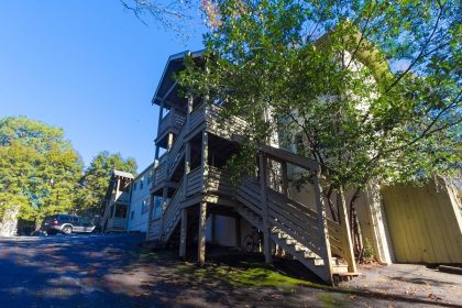 Multifamily Project Proposed for Peachtree Hills Photo 01