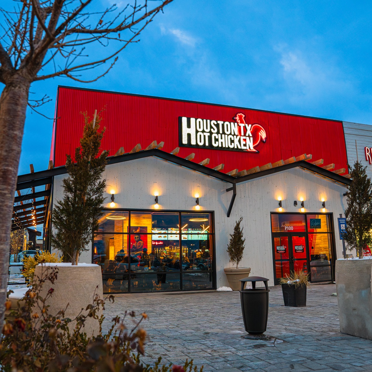 houston tx hot chicken restaurant exterior