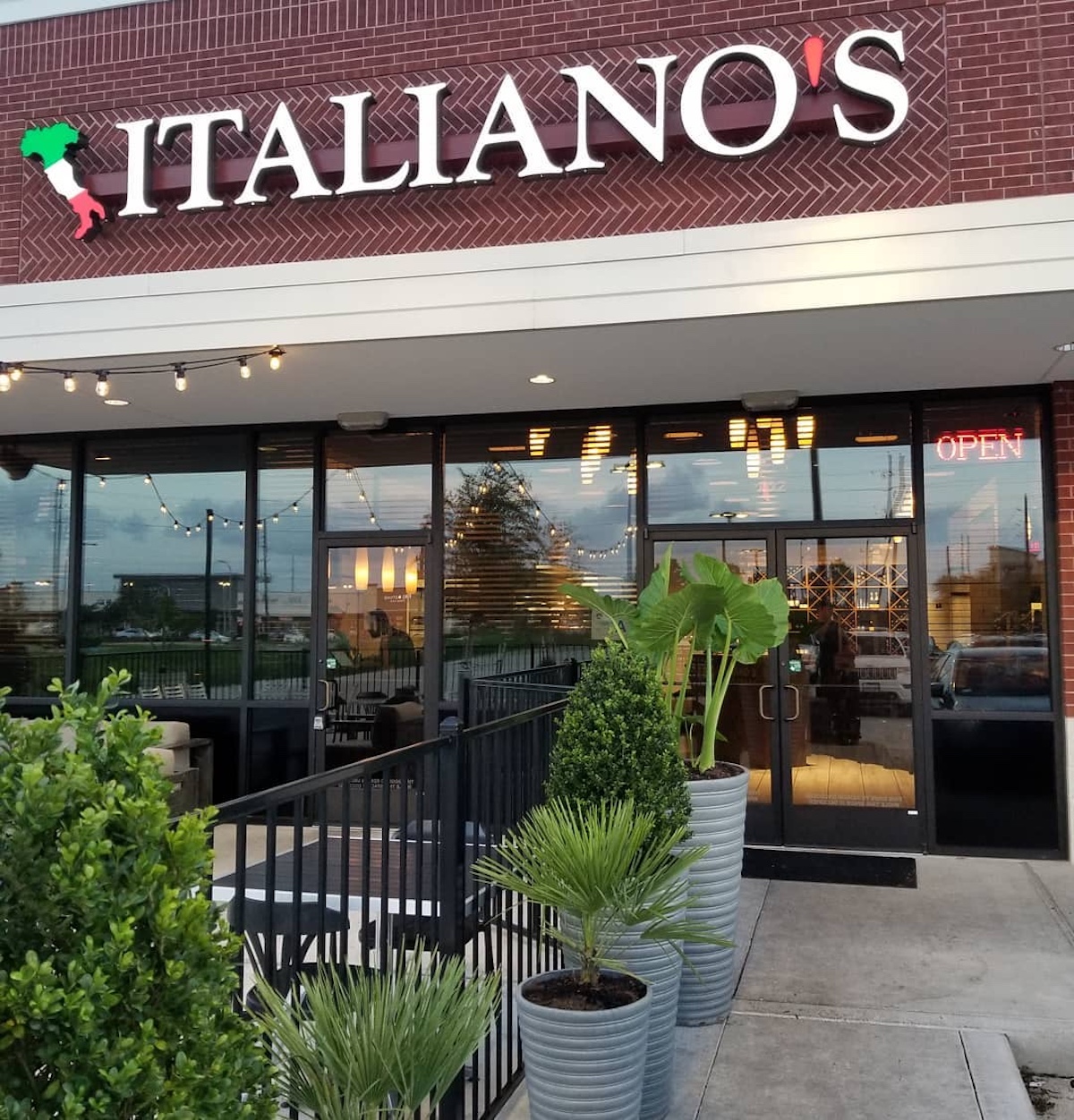 Italiano’s Restaurant Expands To New Caney-1
