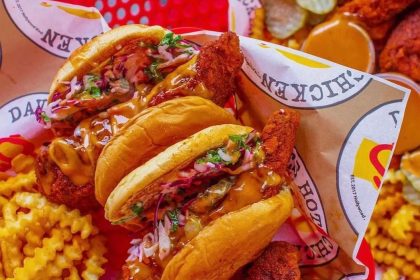 Dave’s Hot Chicken Expands to Highlands Ranch