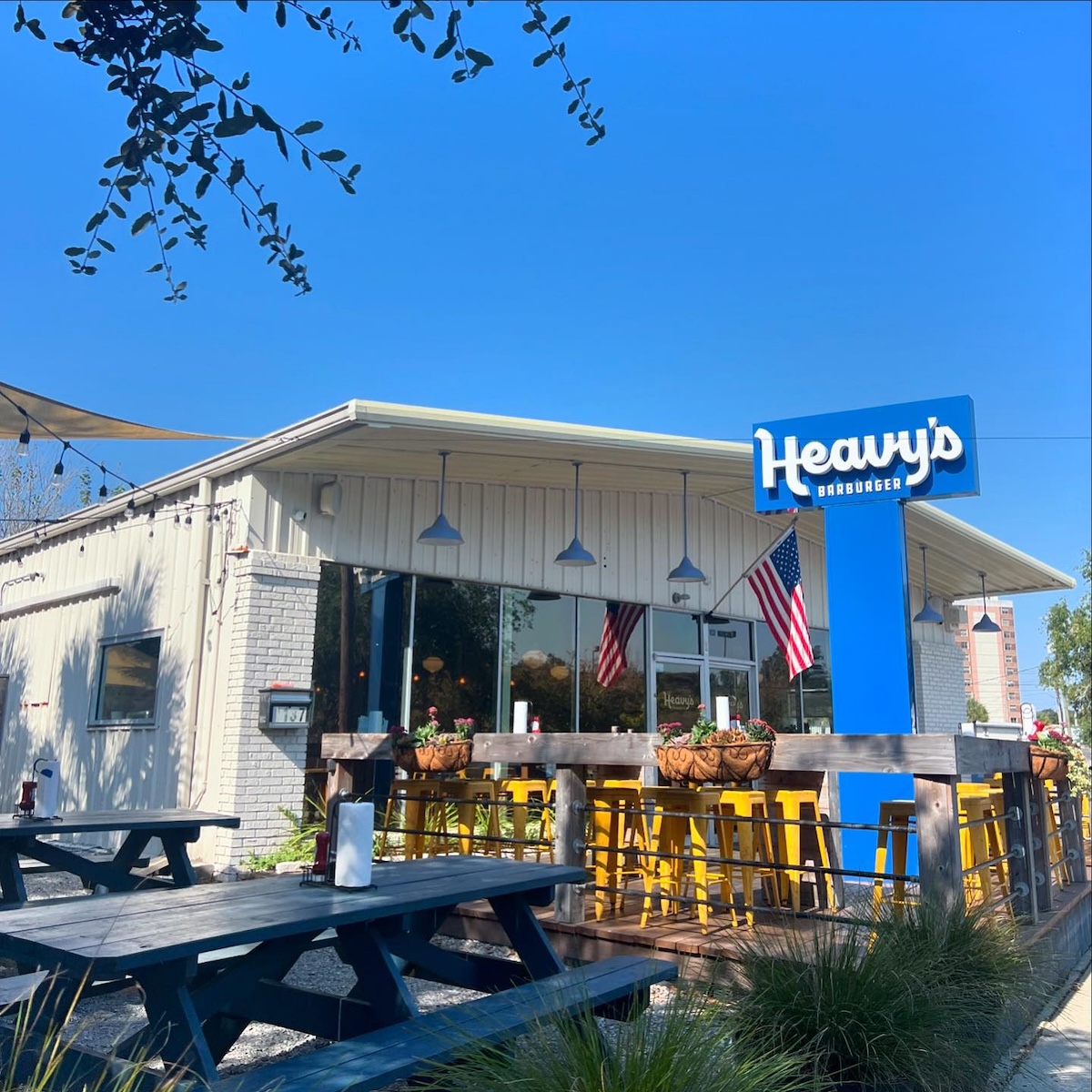 Heavy’s Barburger to Move Into Former Rutledge Cab Company Space