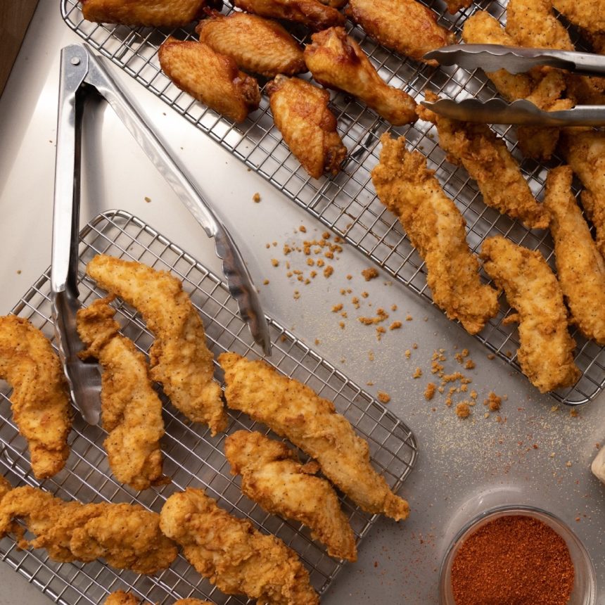 Local Franchisees to Open First Slim Chickens Location in Conway