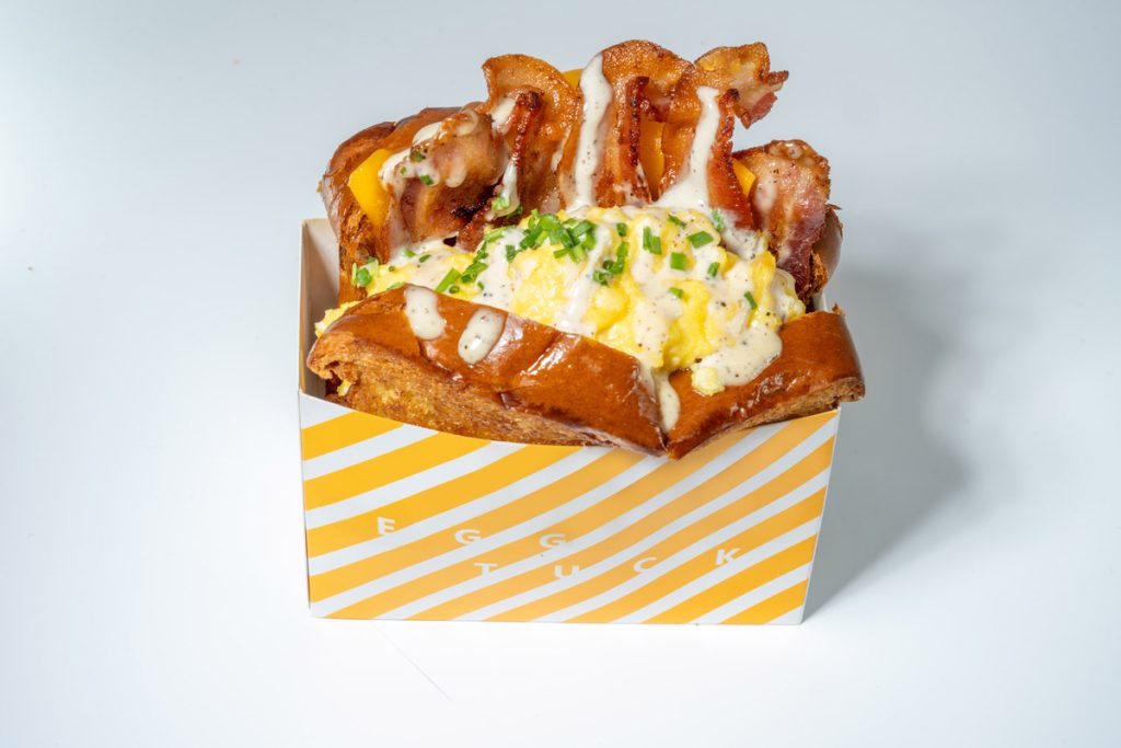 Egg Tuck to Replace Dirt Dog Near USC