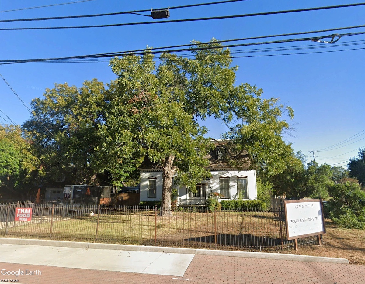 Kennedy's Tavern Coming to The Voight House in New Braunfels