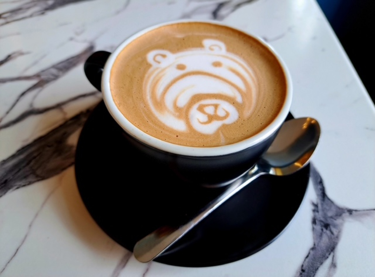 DivoDiva Cafe Continues to Offer Coffee and Opera to Hillcrest