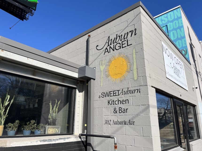 Business Owners and Industry Experts Connect at Auburn Angel Photo 01