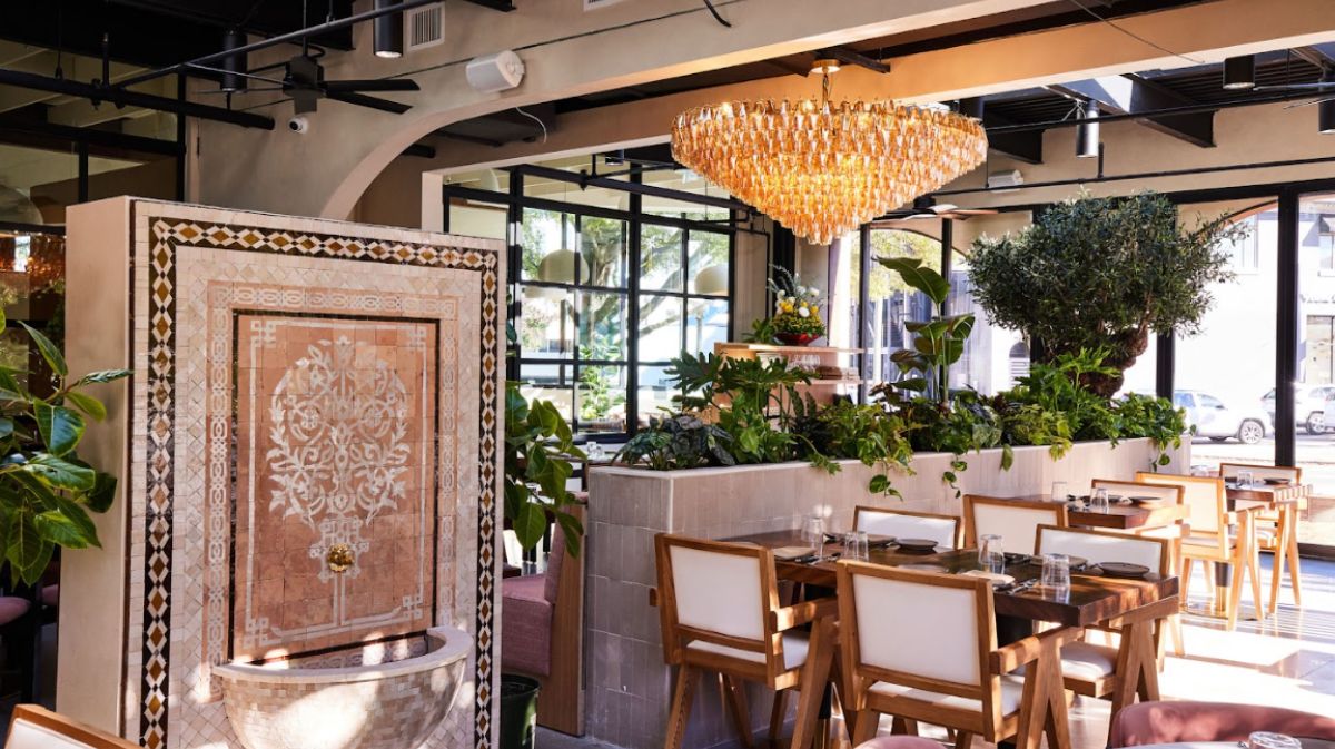 Delbar Buckhead is now open for Lunch