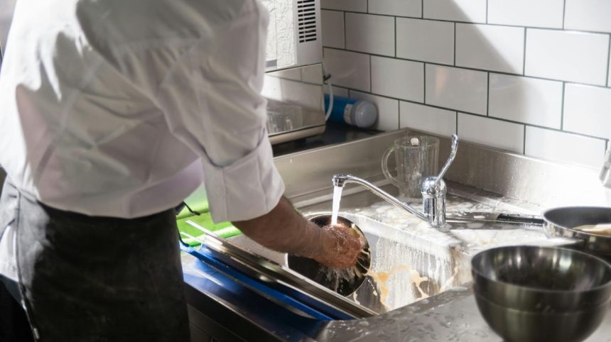 Atlanta Restaurant Slammed with 'Unsatisfactory' Grade