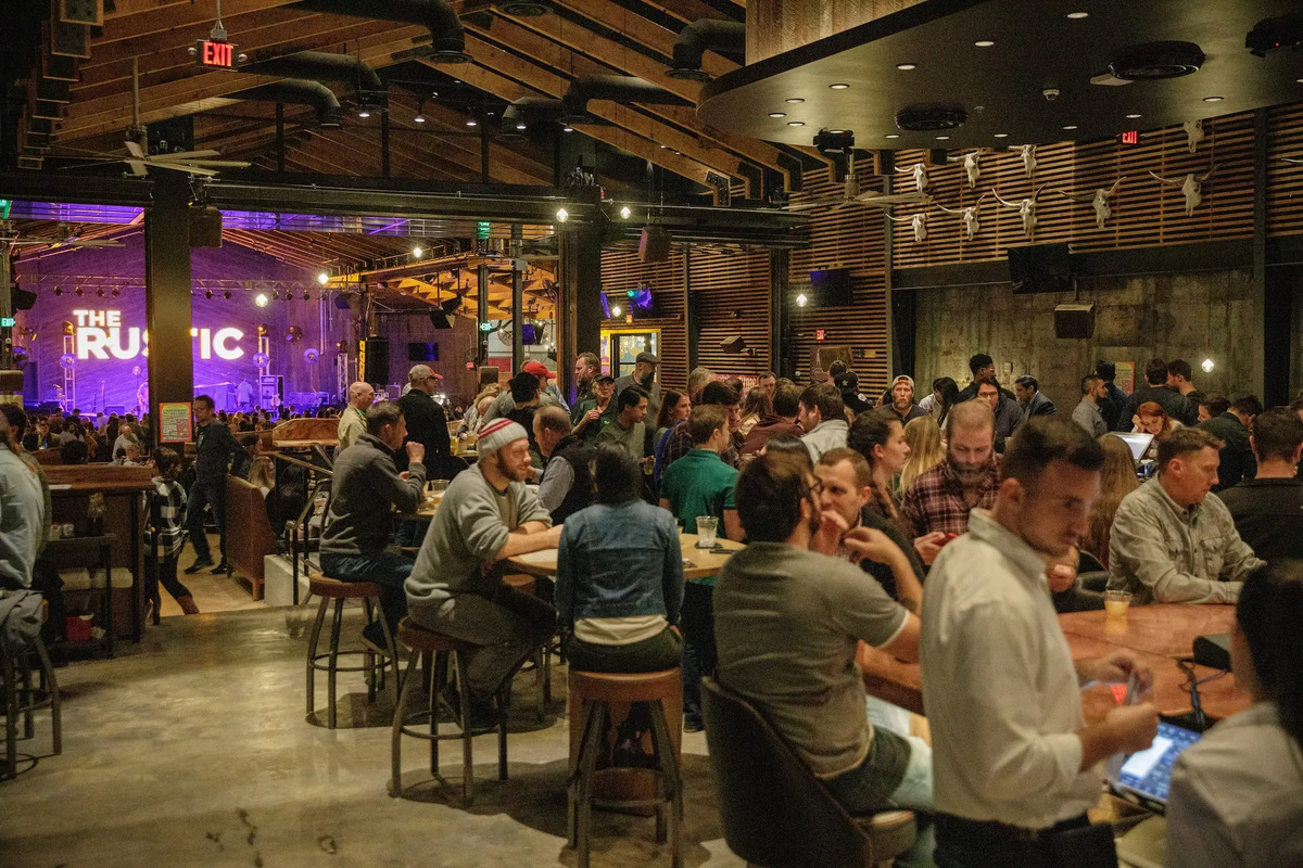 The Rustic to Replace Joe's Crab Shack in Downtown