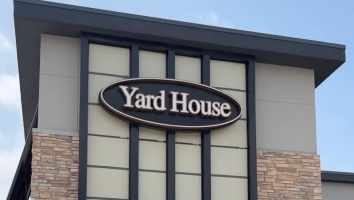 Yard House Prepares For Landing At Its Newest Location-1
