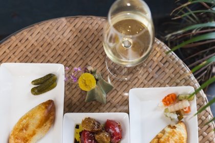 Wine Bar Adega Azul Adding Live Entertainment