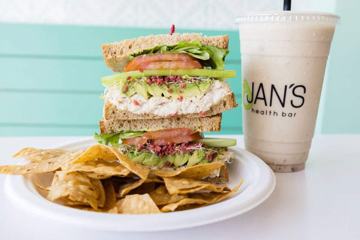 Jan's Health Bar Eyes Expansion into Los Angeles