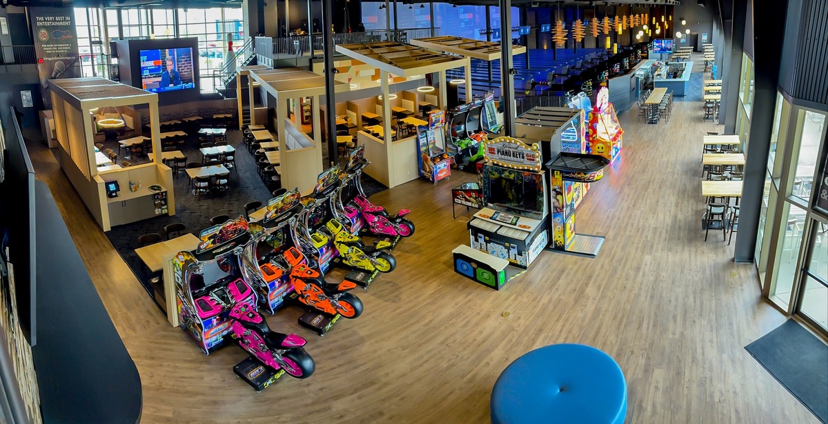 Kingpin Opening at The Niagara Pen Centre in St. Catharines