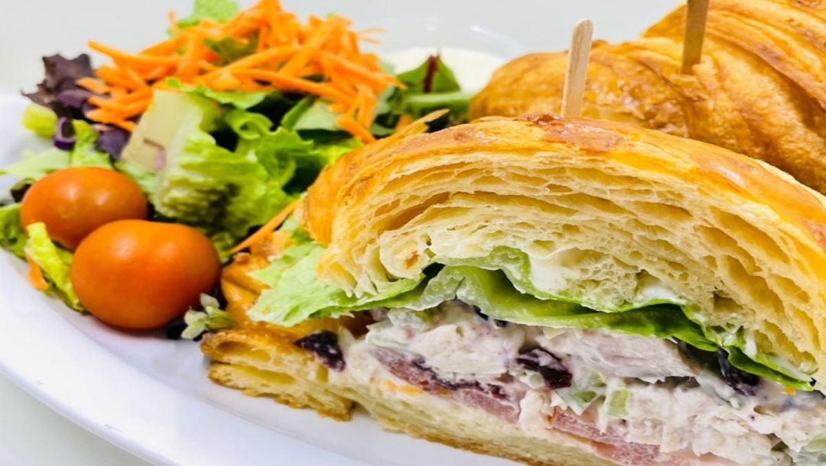 La Quinta Baking Company Changes Hands