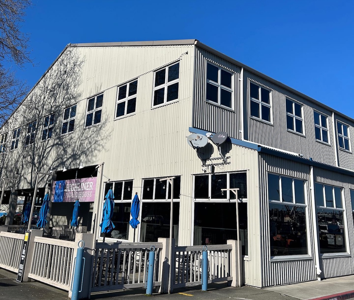 Local Cooperative Working on First Restaurant