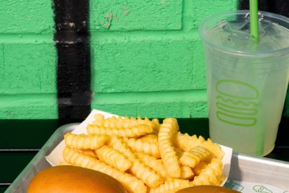 Shake Shack Gears Up For A New Spot -2