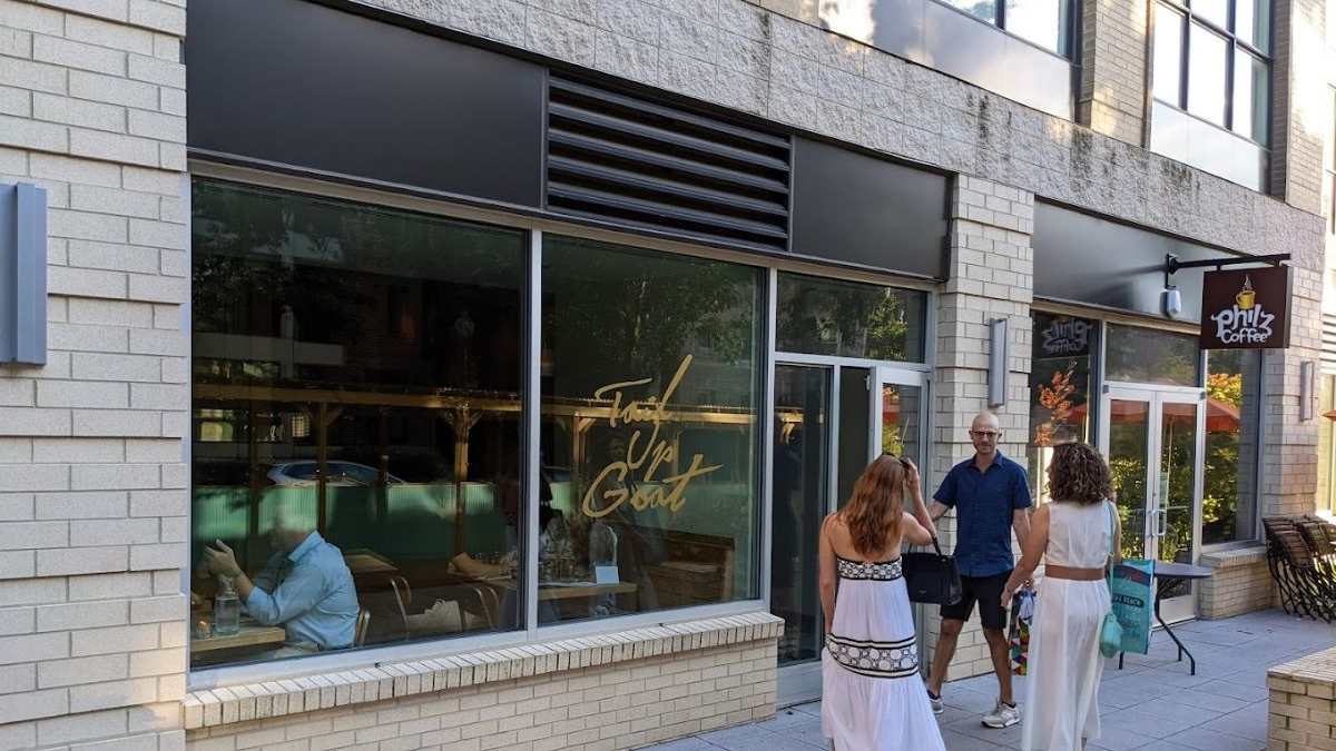 Tail Up Goat to close