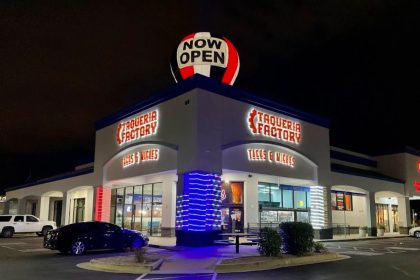 Fruitlandia and Taqueria Factory Opening in Gilbert in 2026