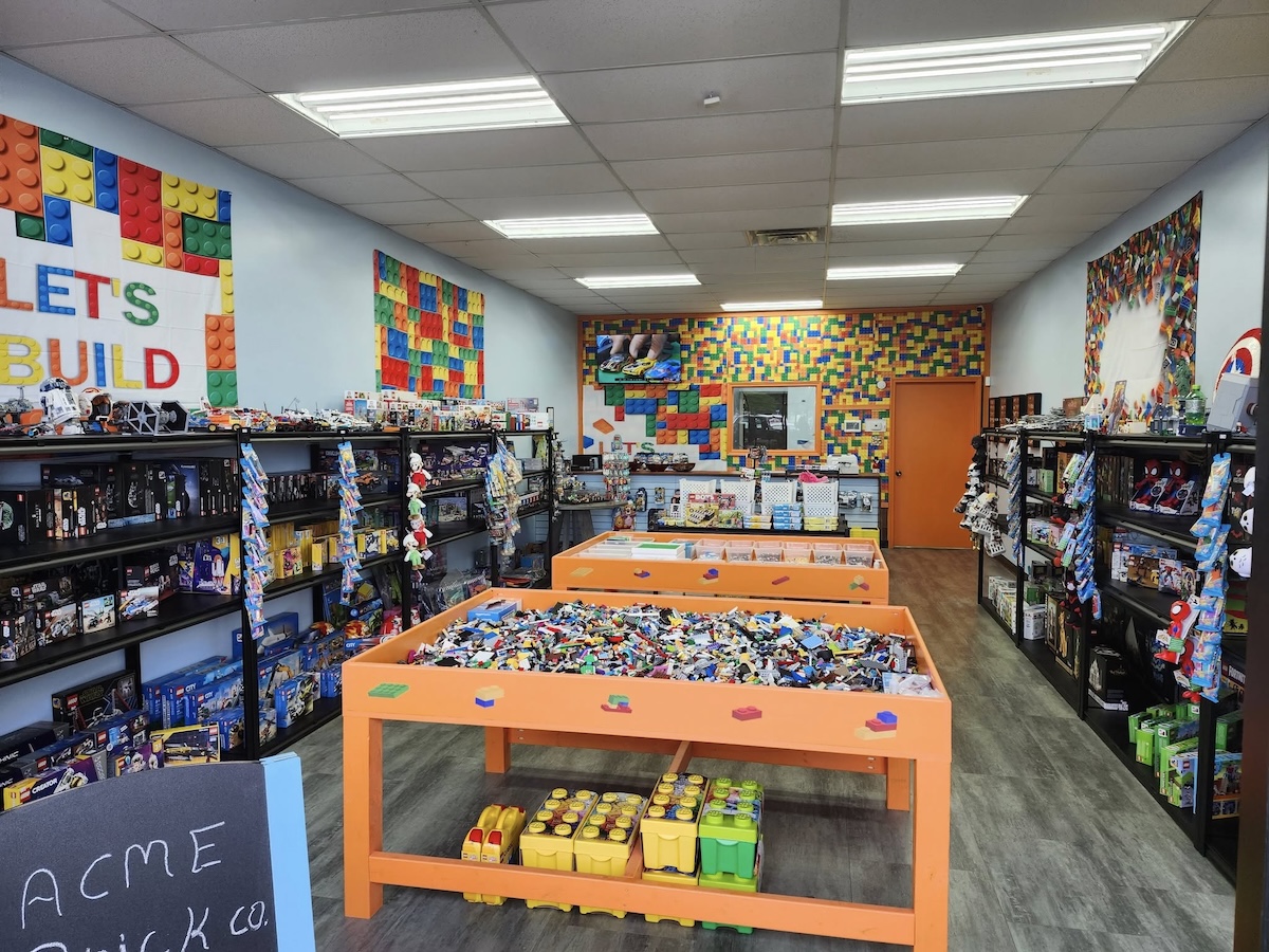 New Toy Store Opening Soon in Villa Rica