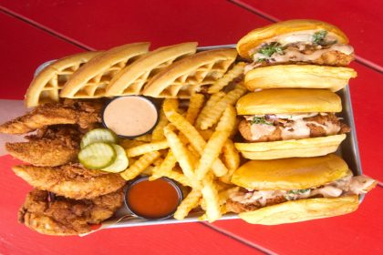 Urban Bird Hot Chicken Celebrates 20th Location with Grand Opening in Sugar Land, Texas