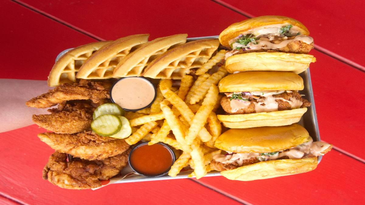 Urban Bird Hot Chicken Celebrates 20th Location with Grand Opening in Sugar Land, Texas