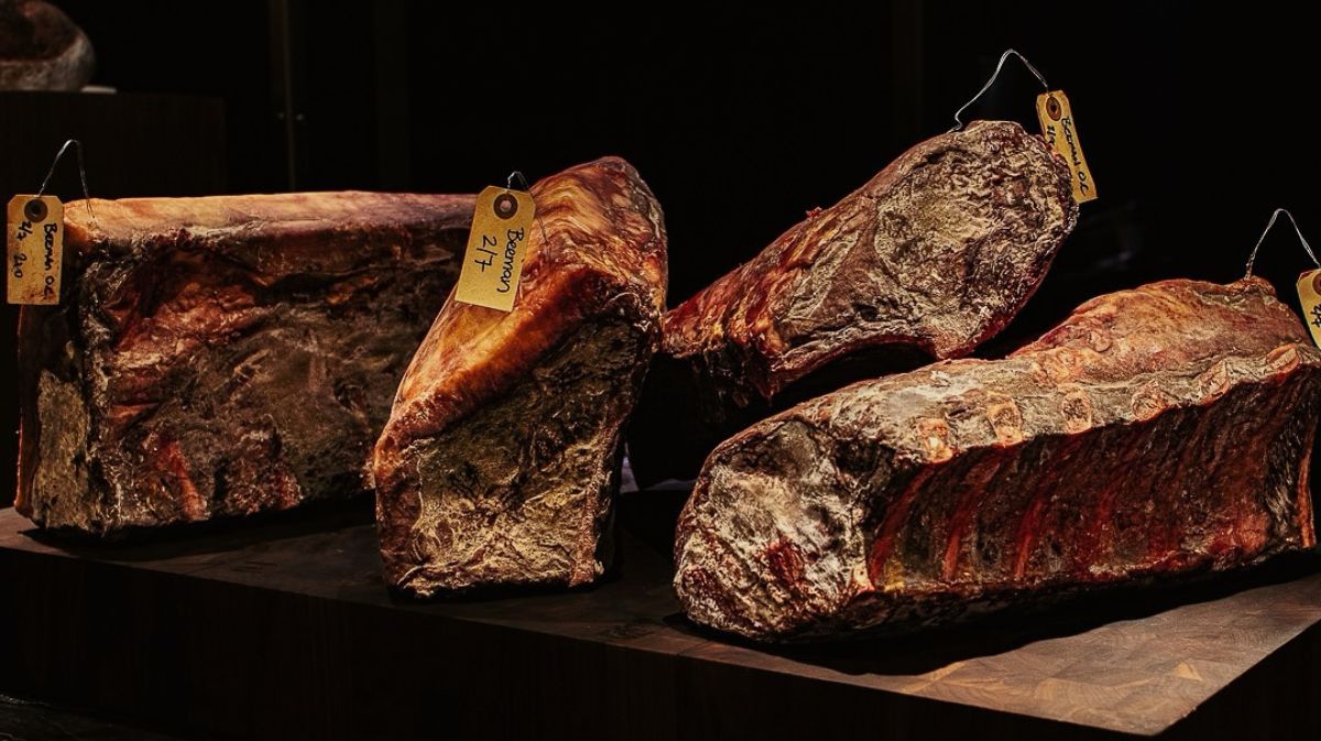 Asador Bastian, Swift & Sons, and Bavette’s Steak House have been ranked among the best steakhouses in the world