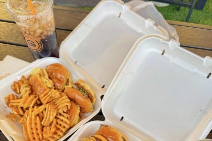 Smalls Sliders Enlarging San Antonio Footprint