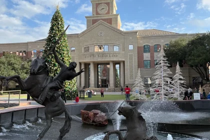 Sugar Land Town Square to undergo major changes.
