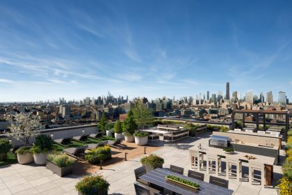 QUINLAN DEVELOPMENT GROUP AND GTIS PARTNERS CELEBRATE GRAND OPENING AND COMMENCEMENT OF MOVE-INS AT LONGVIEW IN BROOKLYN