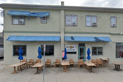 Coastal Chop House to Feed Beach-Goers