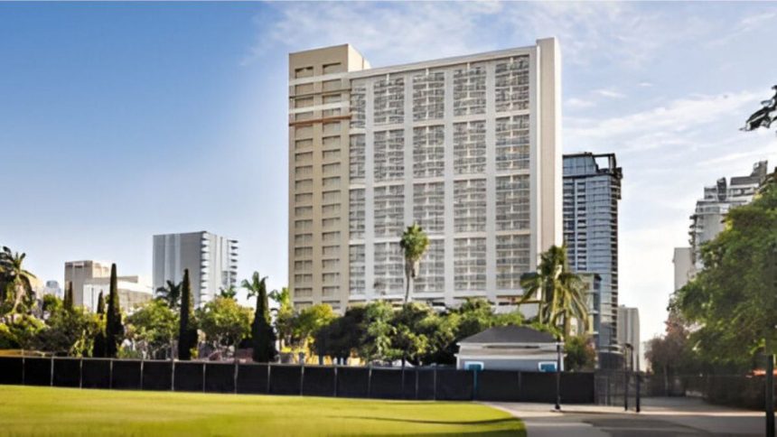 The 334-room hotel will come to the neighborhood by taking over the previous ‘Little Italy Hotel.’