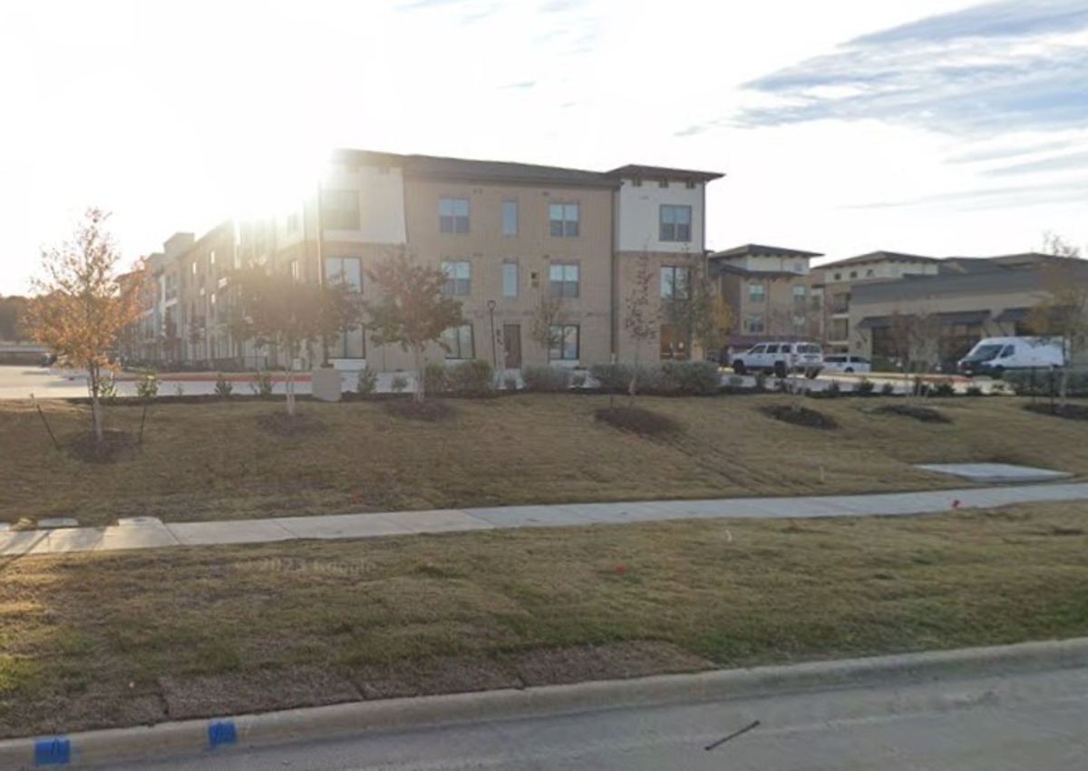 Local Restaurateur Invites Keller to Sit at New Italian Table