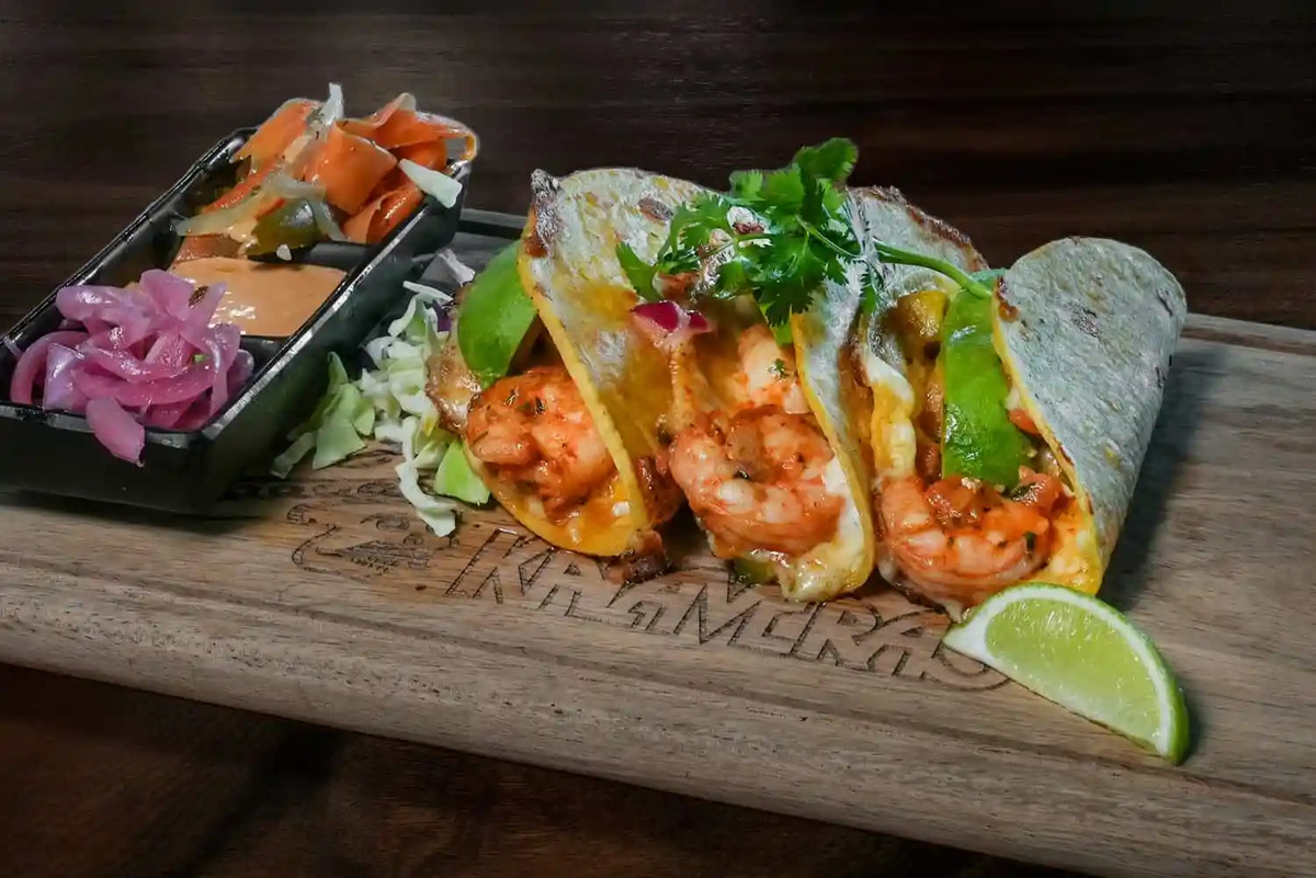 Kalaveras Replacing Tropical Buffet & Grill in Northridge